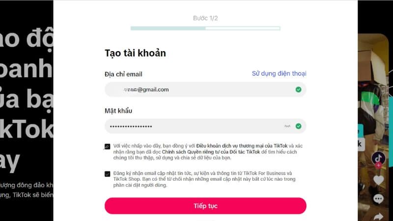 Nhập email và mật khẩu