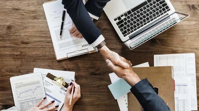Chốt sản phẩm bàn giao và điều khoản booking