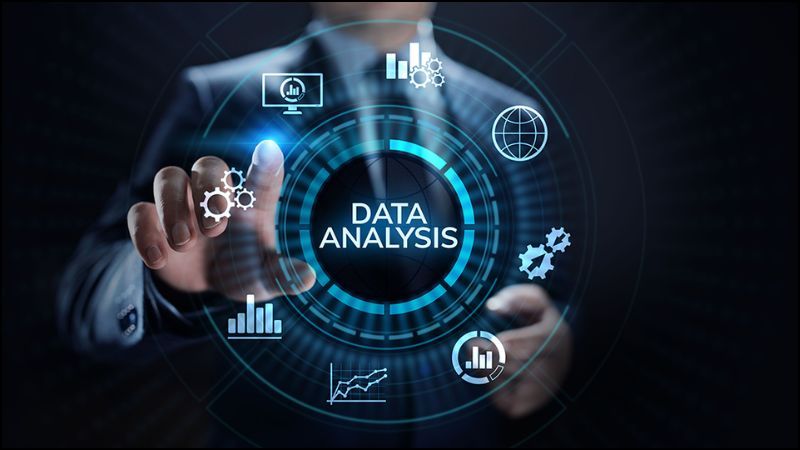 Bằng cách kết hợp hiệu quả các công cụ phân tích dữ liệu Data Analytics và hợp tác chặt chẽ với các đại lý để khai thác tối đa kho tàng thông tin 