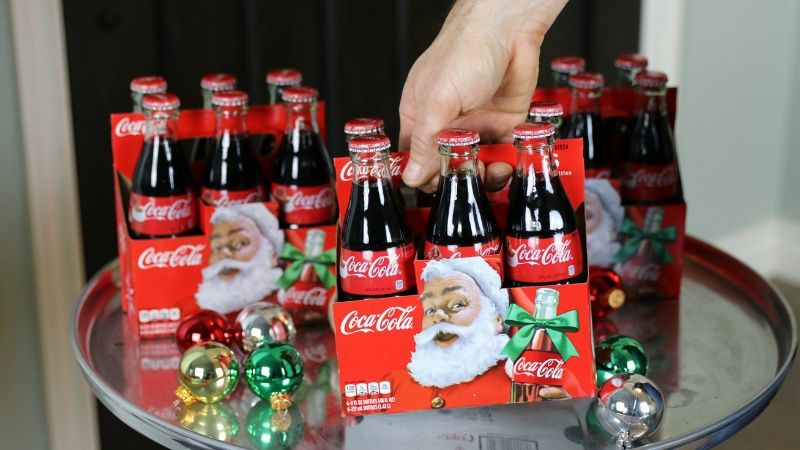Chiến dịch Share a Coke Holiday Edition của Coca-Cola