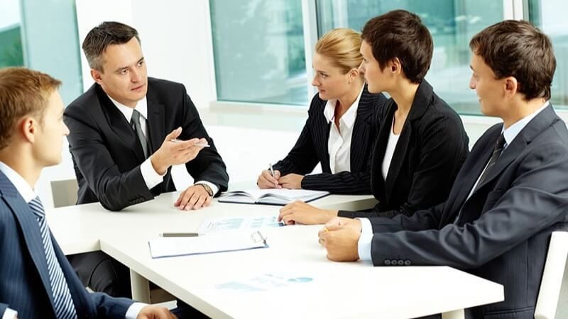 Sales Manager có nhiệm vụ đào tạo và phát triển đội ngũ nhân viên 