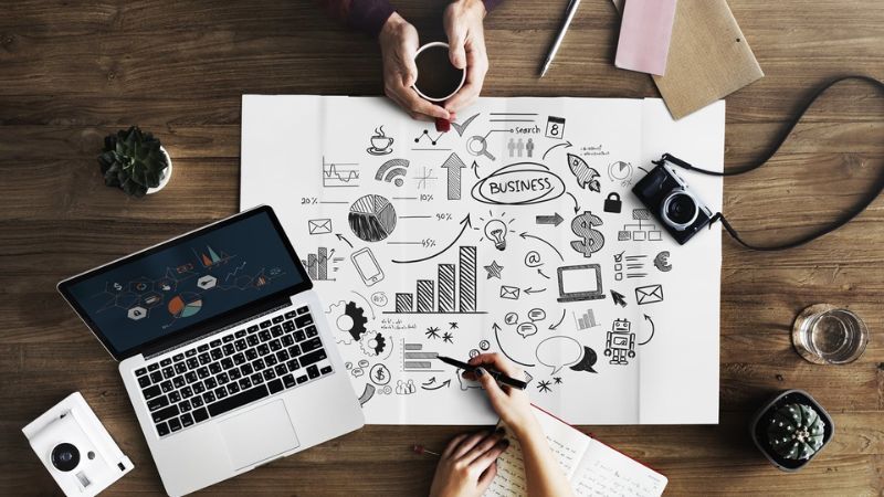 Booking media là hoạt động thỏa thuận và mua trước các không gian hiển thị trên những hệ thống kỹ thuật số