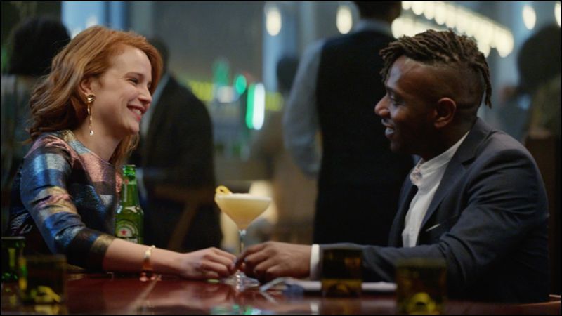 Heineken đã tạo nên tiếng vang với chiến dịch Cheers to All, thách thức định kiến về giới tính và văn hóa uống bia