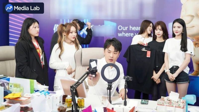 Nhận booking và tham gia Event cũng là cách KOC kiếm tiền