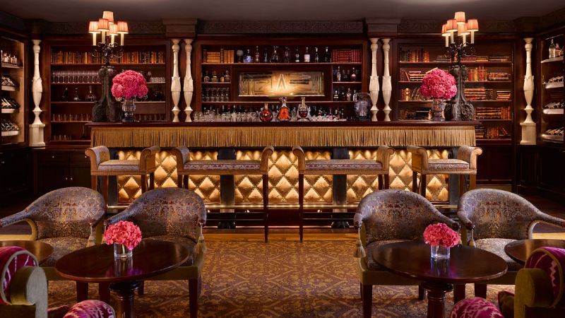 Quầy bar c&ograve;n l&agrave; nơi kh&aacute;ch h&agrave;ng t&igrave;m đến để thư gi&atilde;n